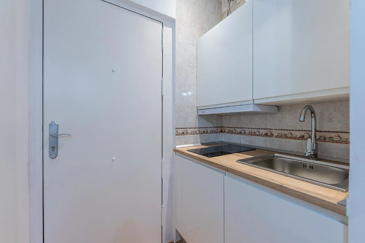 797 Holiday Rentals - Hermoso Apartamento Reformado En Los V Torremolinos 0*,