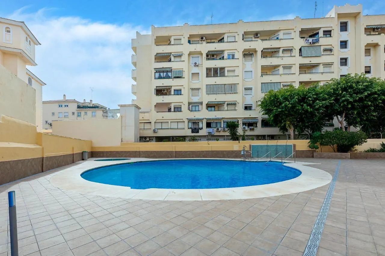 797 Holiday Rentals - Hermoso Apartamento Reformado En Los V Torremolinos Apartment