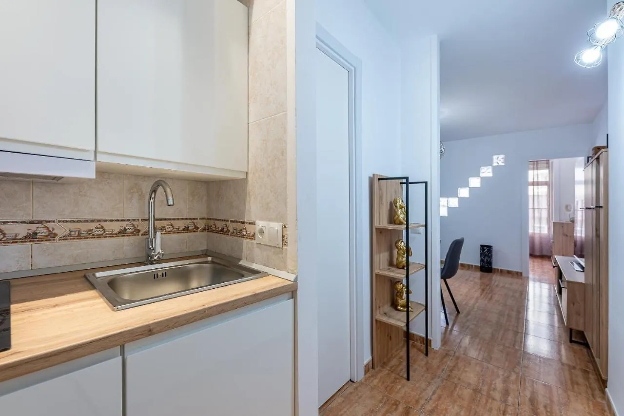 Apartment 797 Holiday Rentals - Hermoso Apartamento Reformado En Los V Torremolinos