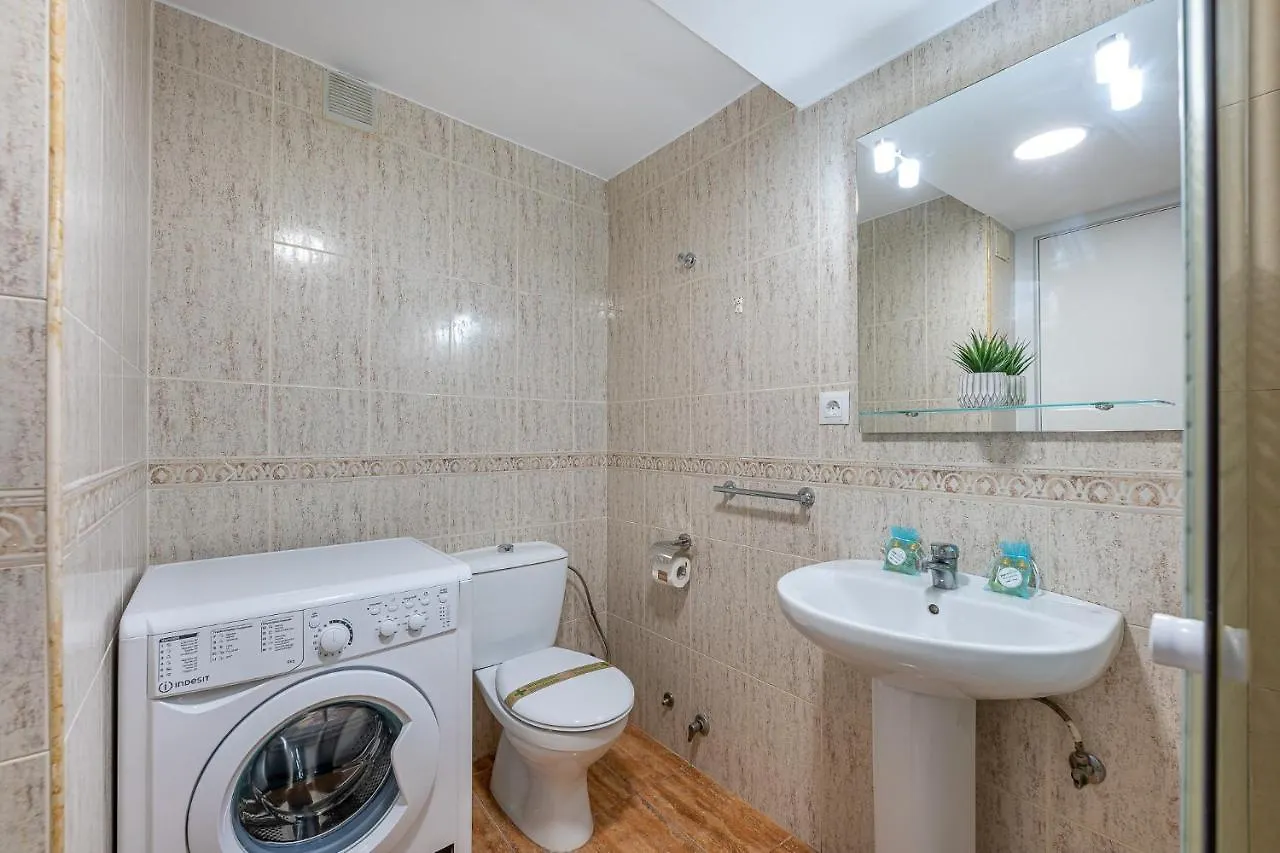 797 Holiday Rentals - Hermoso Apartamento Reformado En Los V Torremolinos 0*,